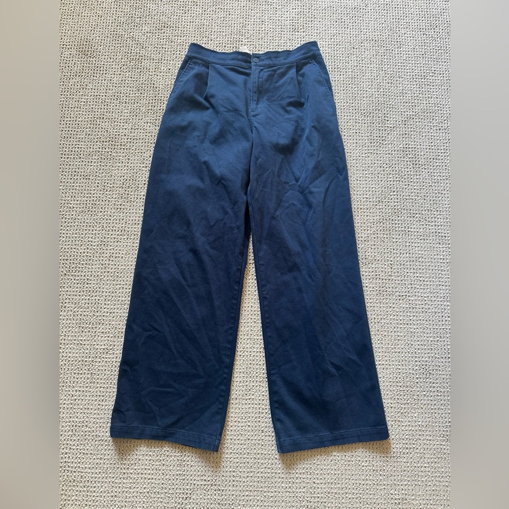 ALO Yoga High-Rise Wide Leg Pants in Navy